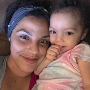 Meet your Posher, Adrienne